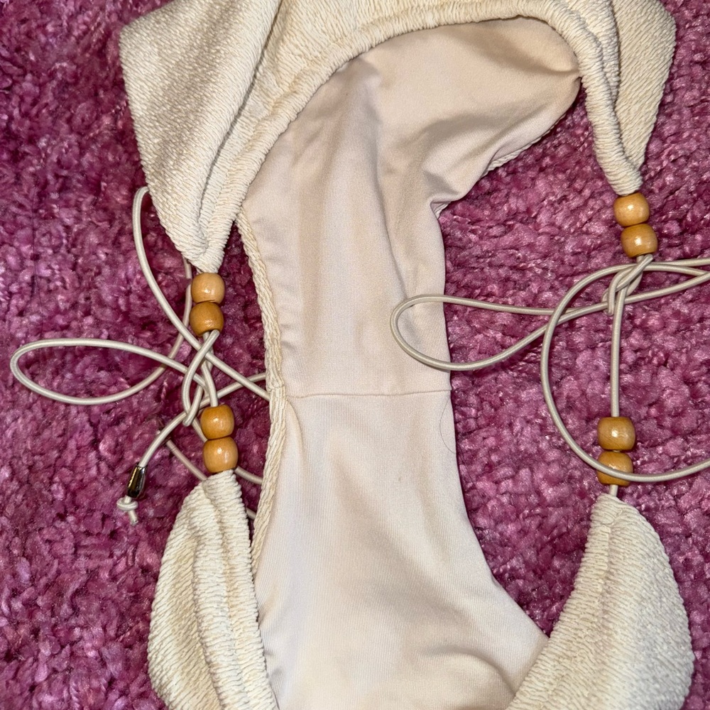 Cream Textured Bikini Set - Picture 3 of 3
